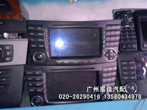 奔馳211電視拆車件圖片