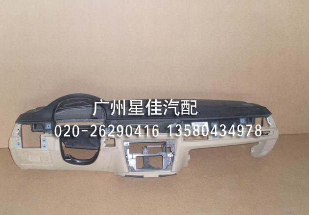 寶馬3系E90儀表臺圖片