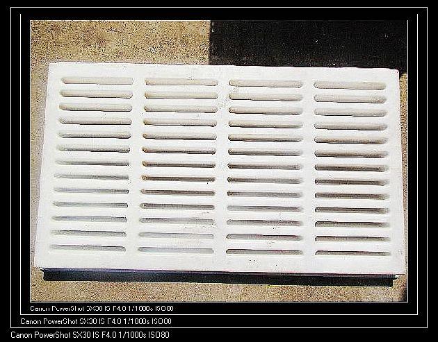 供應(yīng)大量批發(fā)水泥漏糞板