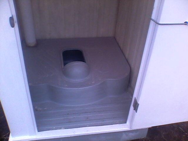 供應(yīng)租售免水沖移動(dòng)廁所，