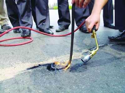 山東路美車載灌縫機(jī)ll800c圖片