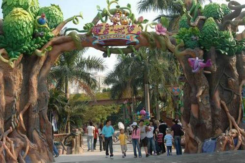 供應(yīng)桂林假樹大門施工