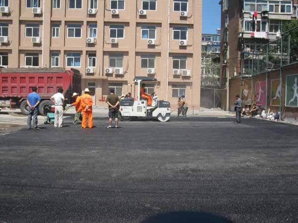 供應(yīng)瀝青工程多少錢？深圳瀝青鋪設(shè)多少錢一平米？