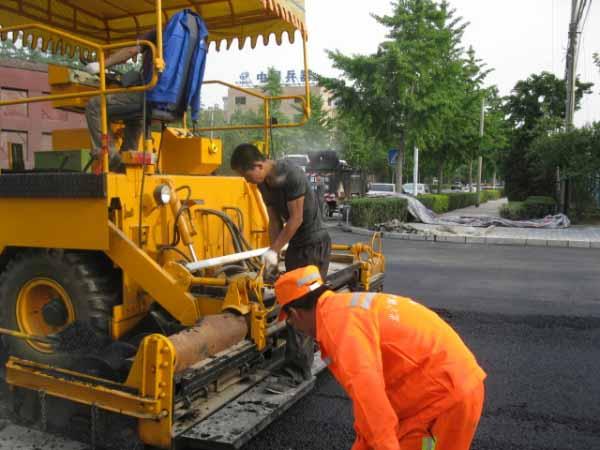 供應瀝青工程商、公路瀝青工程商、小區(qū)停車場瀝青工程商價格