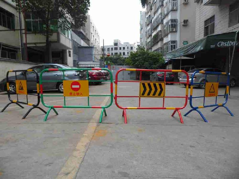 供應(yīng)*噴塑鐵馬。七彩鐵馬 碳素鋼彩色鐵馬。