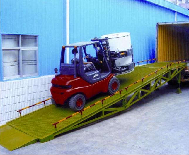 登車橋丨液壓登車橋丨登車橋價(jià)格丨移動(dòng)固定登車橋