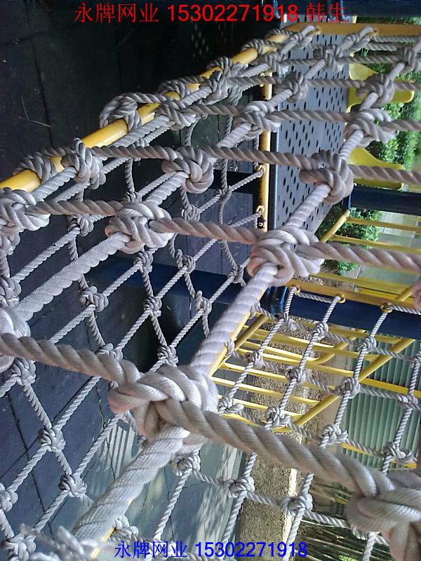 廣東游樂(lè)場(chǎng)防護(hù)網(wǎng)圖片