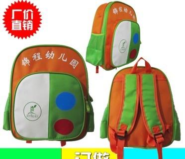 供應(yīng)昆明小學(xué)生幼兒園書包批發(fā)韓版價格