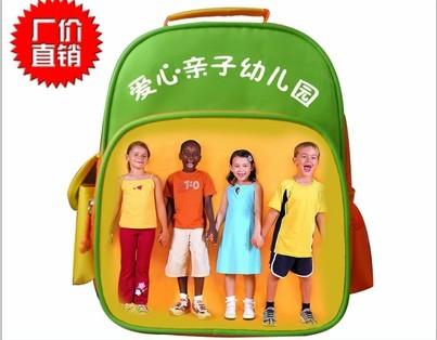 供應(yīng)昆明小學(xué)生幼兒園書包批發(fā)韓版價格