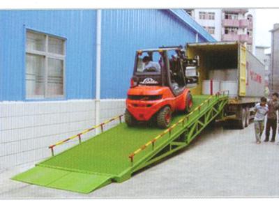 供應(yīng)湖北移動(dòng)式液壓登車橋/固定登車橋