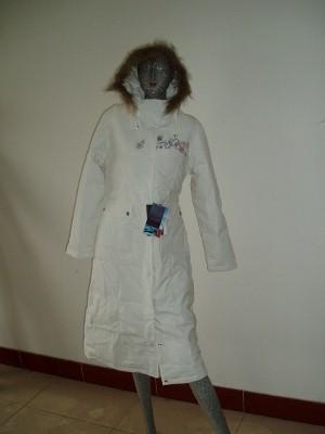 供應(yīng)三明治復(fù)合面料用途