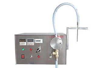 供應(yīng)南寧單頭大泵灌裝機(jī)，廣西啤酒灌裝機(jī)，南寧葡萄酒灌裝機(jī)