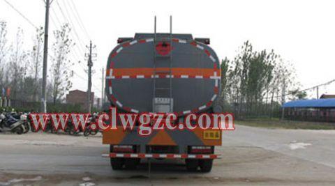 供應(yīng)華菱*后八運(yùn)油車15897583377