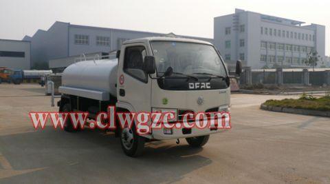 供應東風小金霸灑水車15897583377