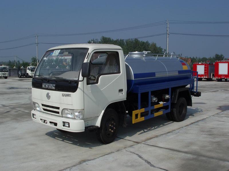 供應(yīng)大連灑水車