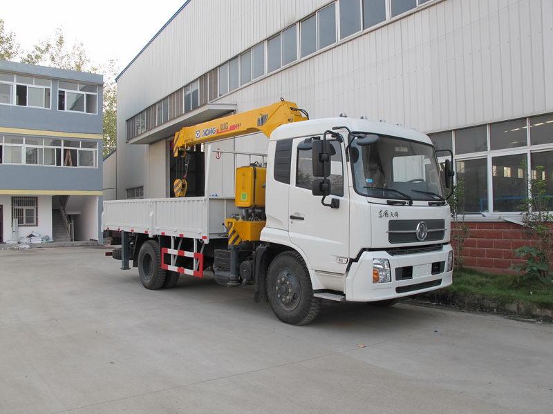 供應(yīng)12噸后雙橋隨車吊生產(chǎn)廠家