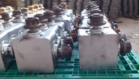 供應(yīng)特級無機布防火卷簾齒輪箱/轉(zhuǎn)角器