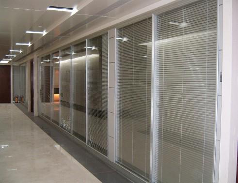 供應(yīng)玻璃隔斷生產(chǎn)廠家