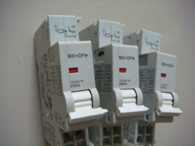 供應(yīng)NB1系列MX+OF分勵(lì)脫扣器