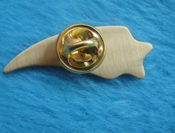 供應深圳五金胸針工廠-深圳徽章工廠