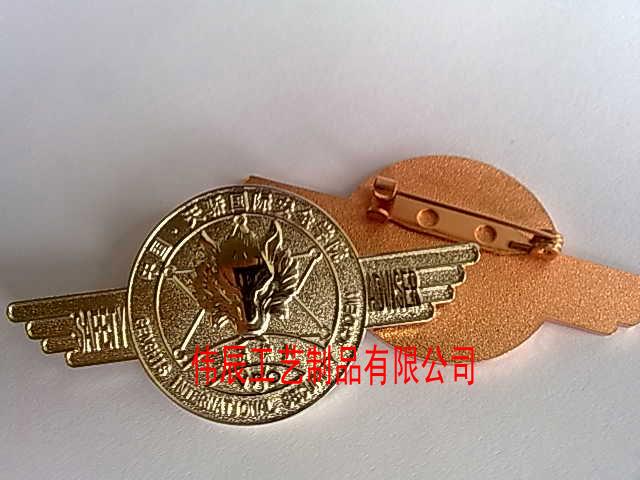 供應(yīng)定做企業(yè)胸針/深圳年會(huì)活動(dòng)胸針