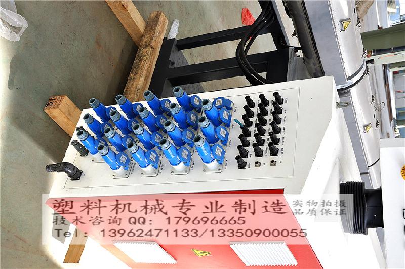 錐形雙螺桿擠出機(jī)圖片/錐形雙螺桿擠出機(jī)樣板圖 (3)