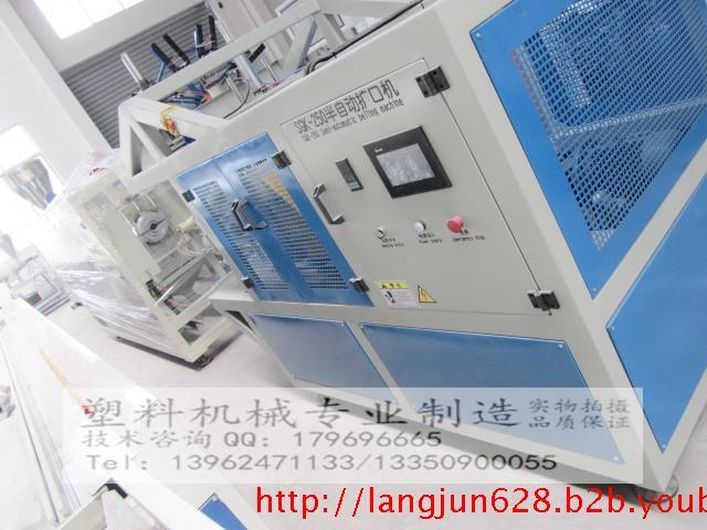 半自動(dòng)擴(kuò)口機(jī)設(shè)備圖片