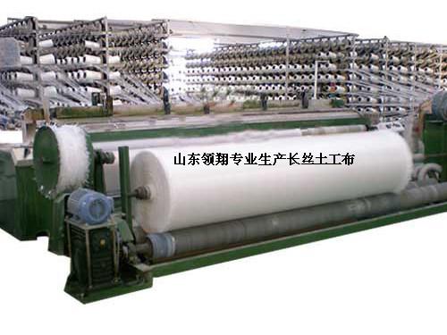 山東領翔是燒毛土工布、無紡土工布、機織土工布大型企業(yè)
