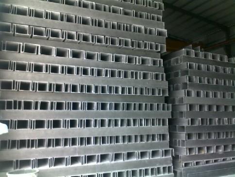 供應(yīng)玻璃鋼梯級式電纜橋架