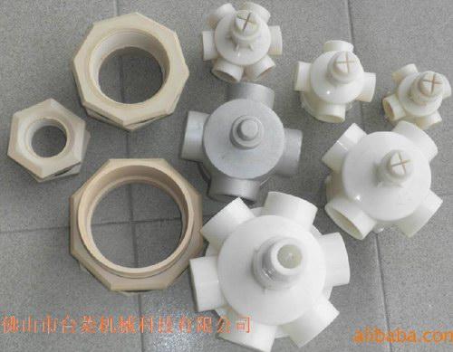 供應(yīng)60T良機(jī)冷卻塔