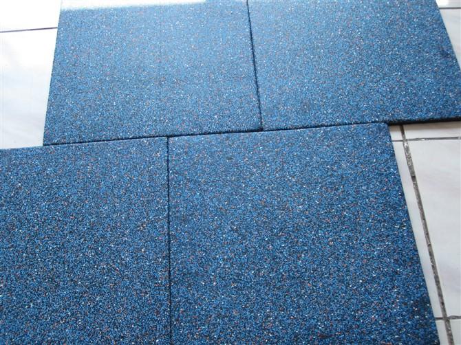 供應(yīng)安全橡膠地板、幼兒園橡膠地板