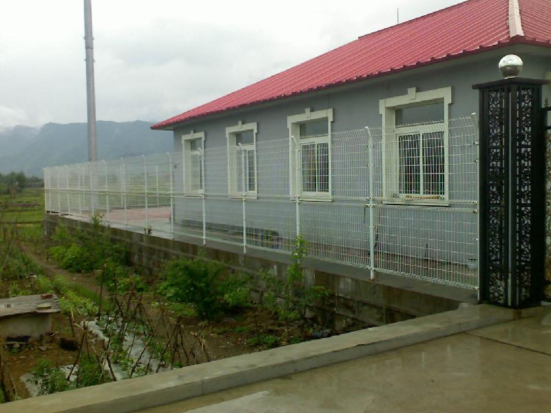 圍墻護欄網(wǎng)圖片/圍墻護欄網(wǎng)樣板圖 (2)