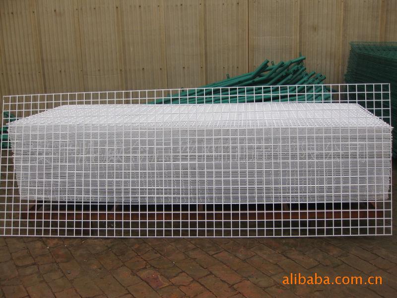 甘肅鐵絲網(wǎng)蘭州鐵絲網(wǎng)廠家鋼絲網(wǎng)廠圖片