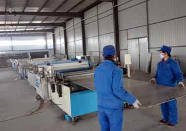 山東綠環(huán)節(jié)能保溫裝飾一體板圖片