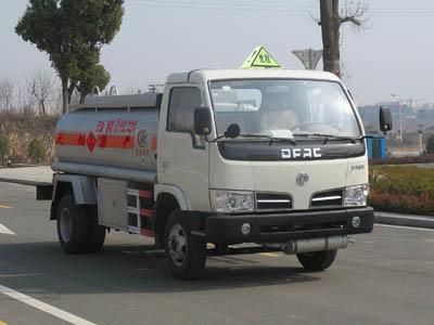 東風(fēng)大金霸加油車圖片