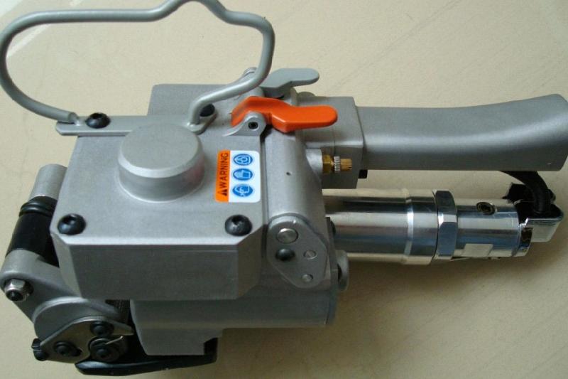 供應(yīng)*的氣動打包機