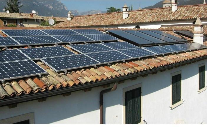 供應皇明太陽能熱水光電光伏工程青島