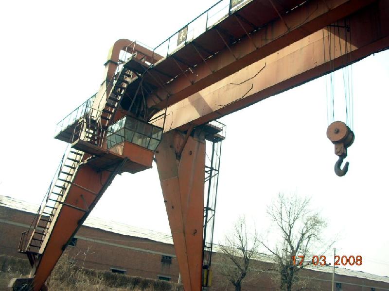 供應(yīng)大量出售一批二手起重機(jī)龍門吊行車