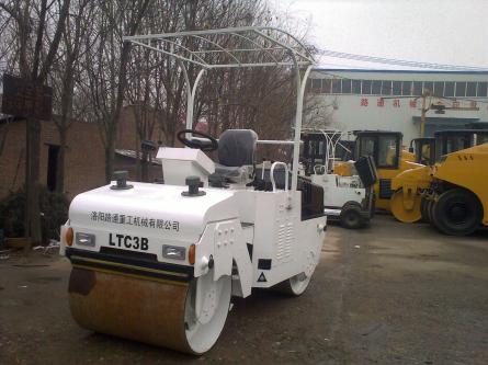 3噸雙鋼輪壓路機圖片/3噸雙鋼輪壓路機樣板圖 (2)