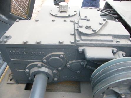 供應(yīng)小型壓路機(jī)變速箱*配件，常柴發(fā)動(dòng)機(jī)配件，