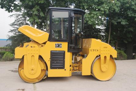 供應路通生產震蕩式6噸壓路機廠家報價，洛陽LTC6D黃色雙鋼輪壓路機