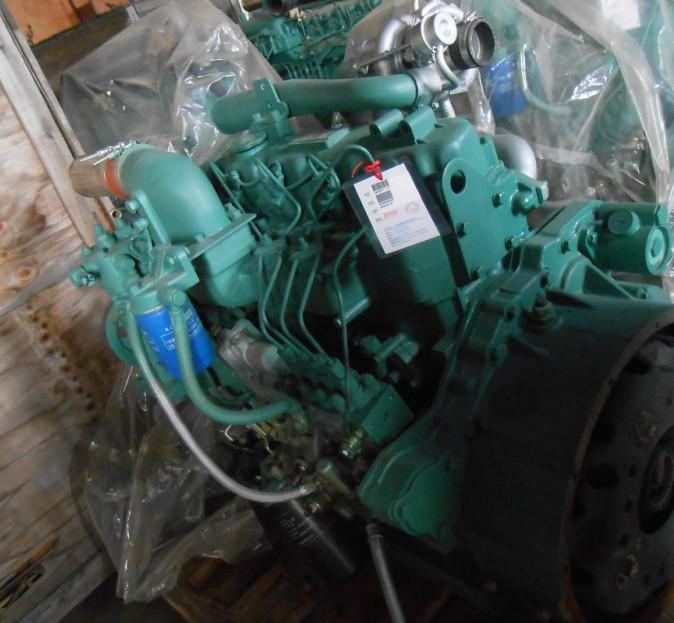 供應4DF2-15，一汽錫柴4缸150馬力發(fā)動機，CA4DF2-15