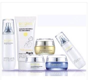 供應(yīng)*白如雪嫩顏美白*一368元/套