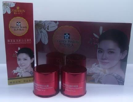 供應(yīng)東方依人雅漾盈潤美白三合一168元/套