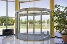 供應(yīng)山東專業(yè)兩翼旋轉(zhuǎn)門