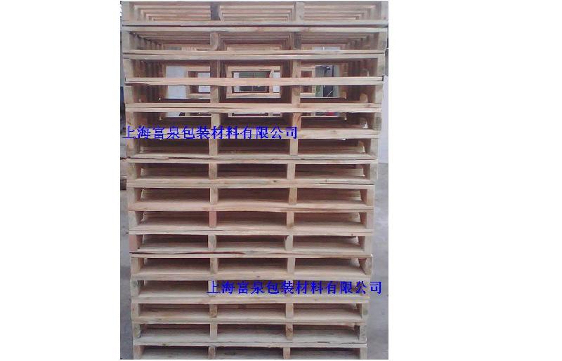 供應(yīng)木托盤卡扣箱包裝箱托盤棧板，木托盤卡扣箱包裝箱托盤棧板廠家批發(fā)