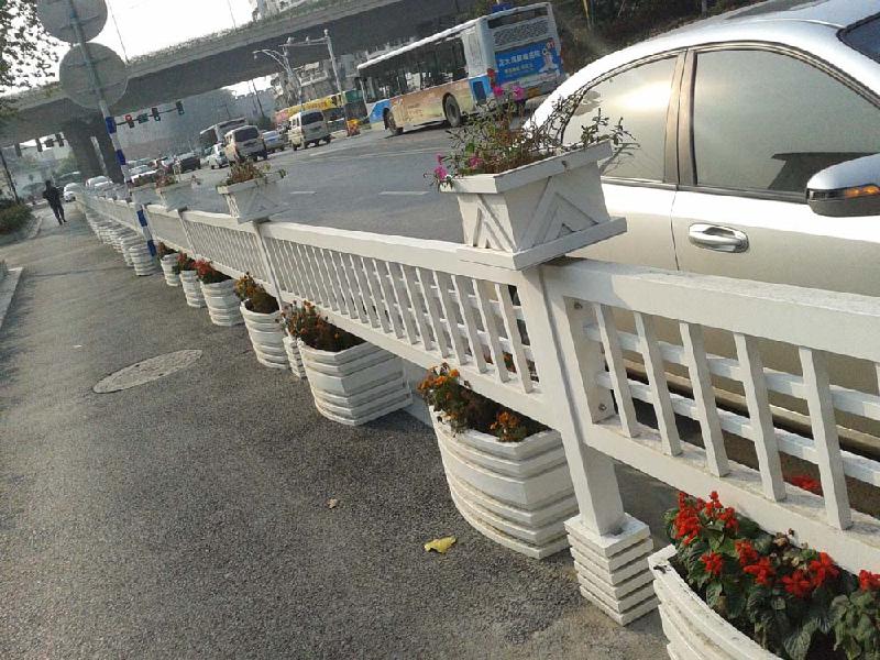 護(hù)欄直銷圖片/護(hù)欄直銷樣板圖 (2)