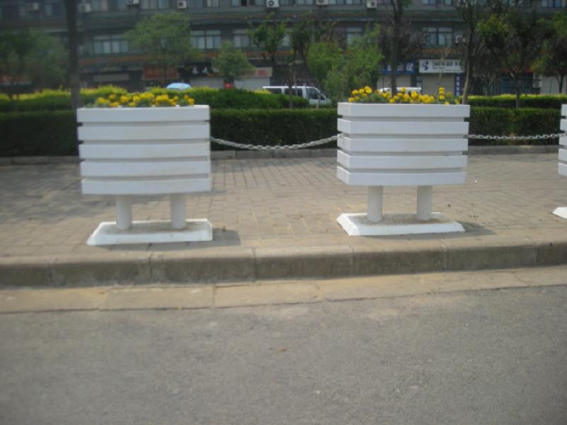 供應(yīng)浙江嘉興PVC鏈條花箱生產(chǎn)廠家 大量供應(yīng)PVC鏈條花箱