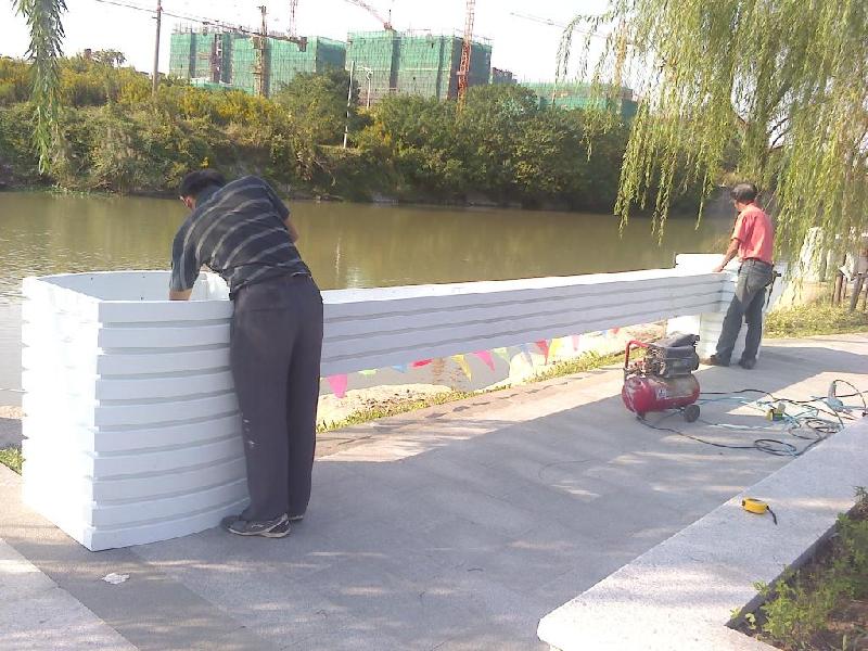 供应嘉兴道路隔离花箱批发价格，嘉兴道路隔离花箱报价