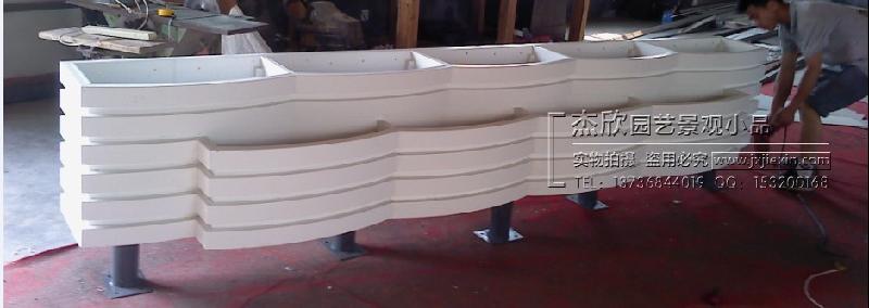 供應(yīng)5+4花箱道路隔離花箱花箱價(jià)格 廠家直銷(xiāo)pvc花箱